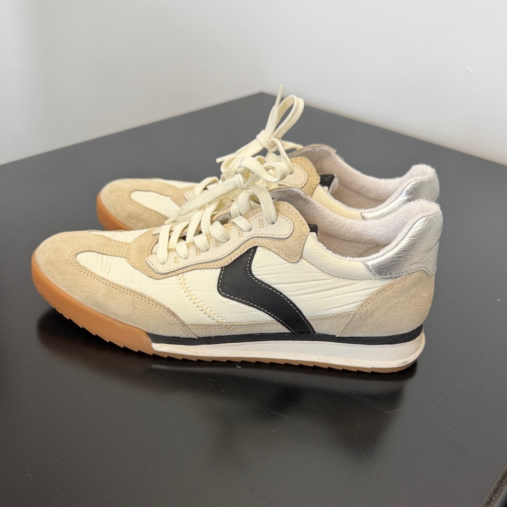 Sofft Neutral Cream & Beige Retro Runner Sneakers with Black Accent